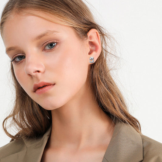 YFN Sea Otter With Heart Earrings Sterling Silver Animal Stud Earrings Otter Earrings (US only)