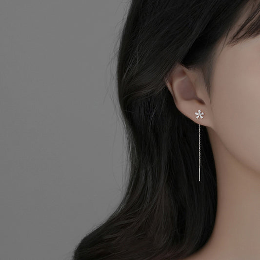 Graceful And Fashionable Sterling Silver Zircon Flower Earrings