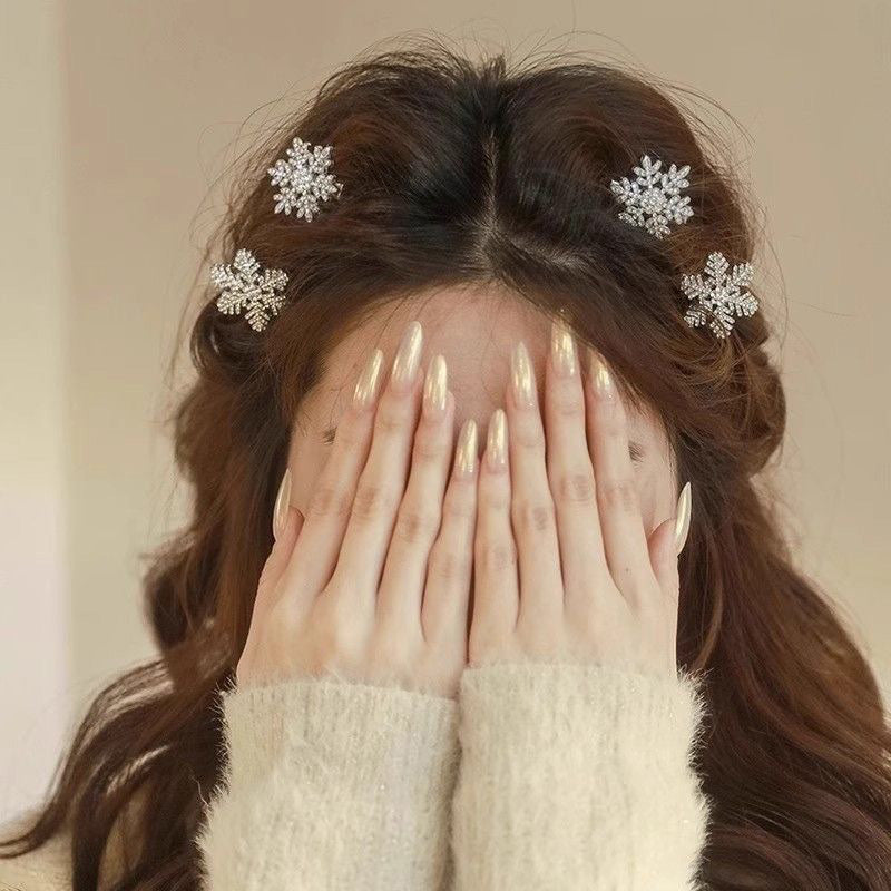 Cyrstal Snowflake Pearl Hair Clip Winter Girls Small Sweet Bobby Pins Women Fashion Retro Flower Hairside Headwear
