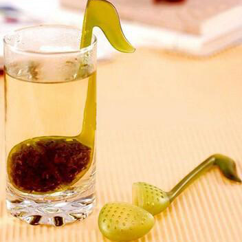 music quaver-shaped tea strainer green