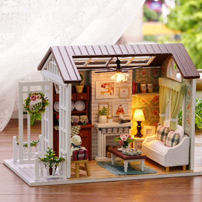 wooden dollhouse (a wide range of options) glory days
