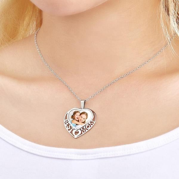personalized heart-shaped picture pendant necklace for mother