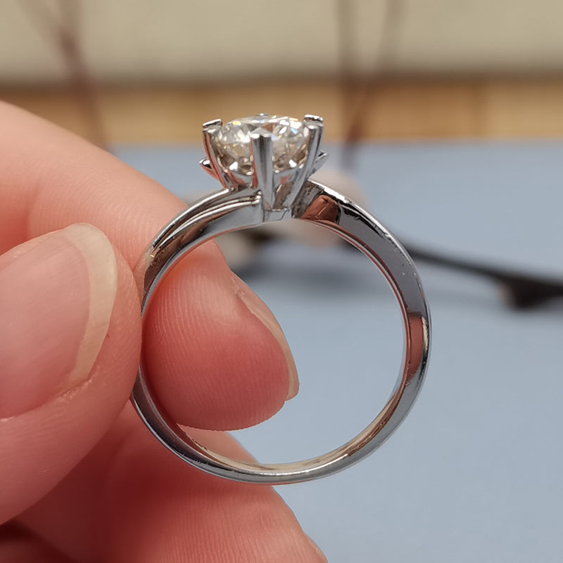 twisted bypass solitaire 1ct s925 moissanite diamond promise / engagement / wedding ring with cert. (box included)