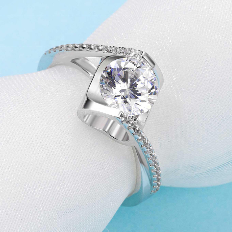 modern 1ct s925 heart-shape head moissanite diamond ring with cert. (box included)