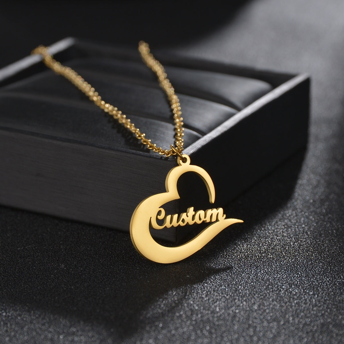 groovy heart-shaped custom name necklace